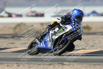 media/Dec-07-2025-CVMA (Sun) [[3e7d2de5dc]]/Race 7-Formula Lightweight Twins Shootout/